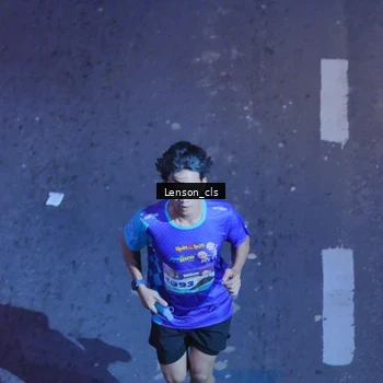 Runner Photo 8274600