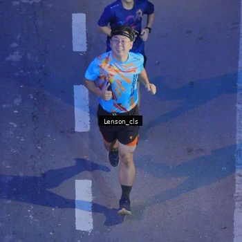 Runner Photo 8274681