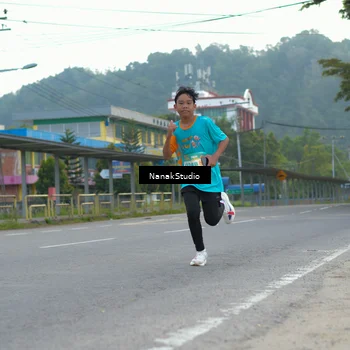 Runner Photo 8274691