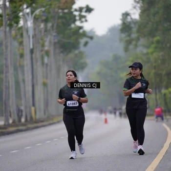 Runner Photo 8274771