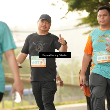 Runner Photo 8274859