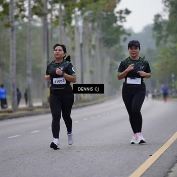 Runner Photo 8274876