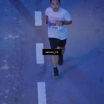 Runner Photo 8274880