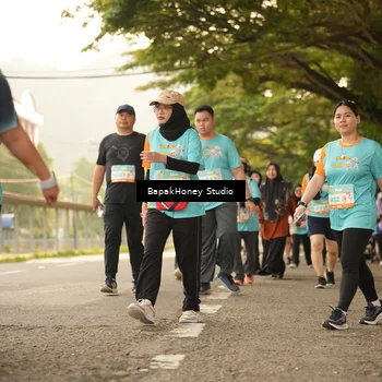Runner Photo 8274888