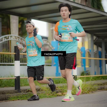 Runner Photo 8275034