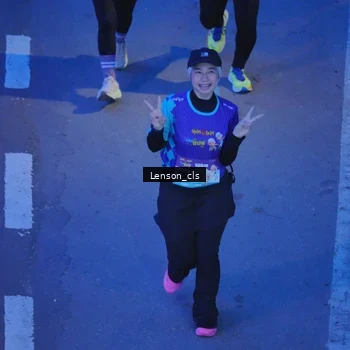 Runner Photo 8275310