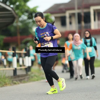 Runner Photo 8275480