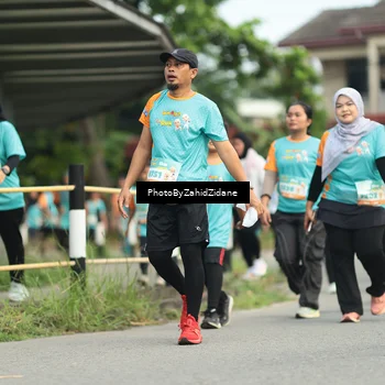 Runner Photo 8275715