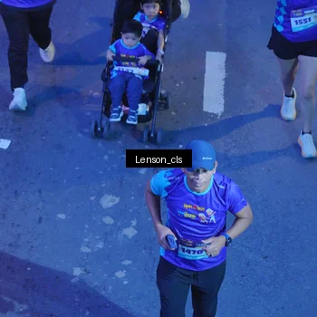 Runner Photo 8275736