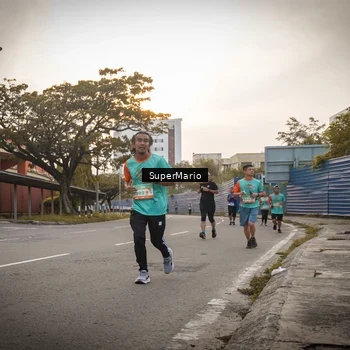 Runner Photo 8275880