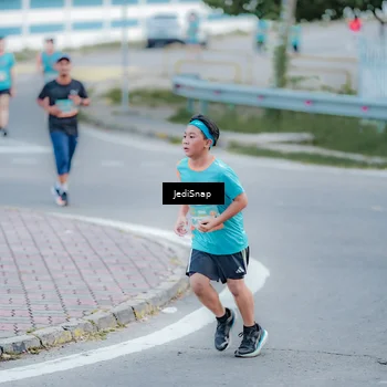 Runner Photo 8276157