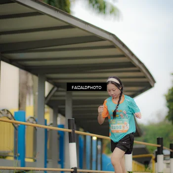 Runner Photo 8276189