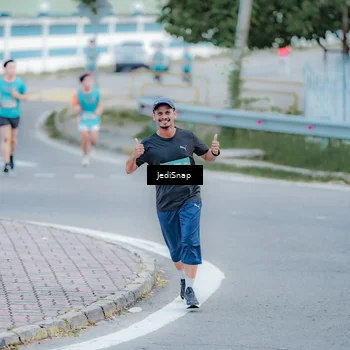 Runner Photo 8276190