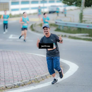 Runner Photo 8276212