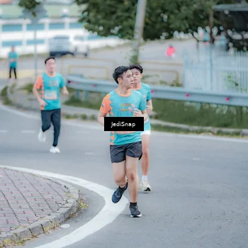 Runner Photo 8276269