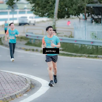 Runner Photo 8276279