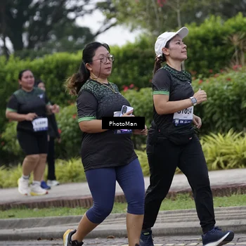 Runner Photo 8276297