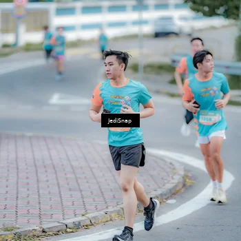 Runner Photo 8276322