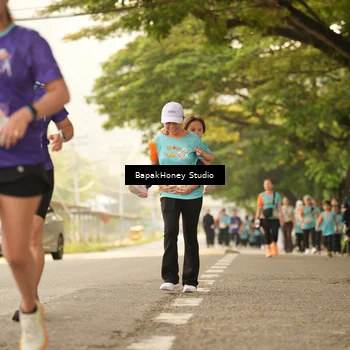 Runner Photo 8276363