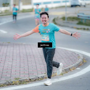 Runner Photo 8276419