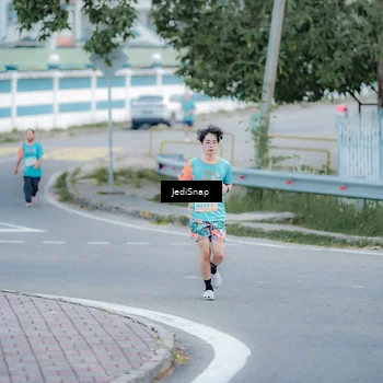 Runner Photo 8276455