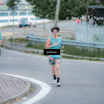 Runner Photo 8276515