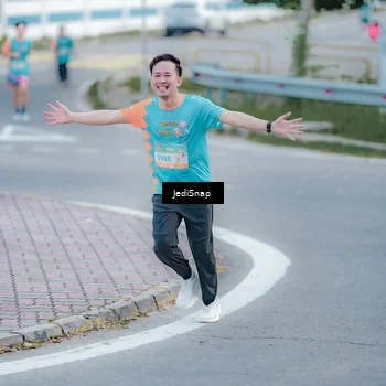 Runner Photo 8276559