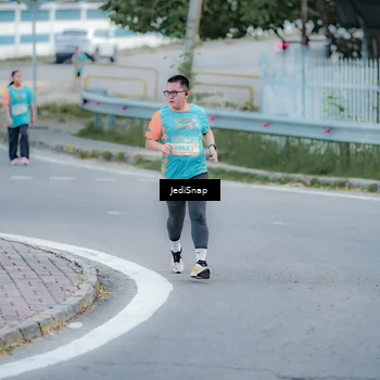 Runner Photo 8276566