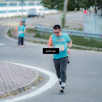 Runner Photo 8276670