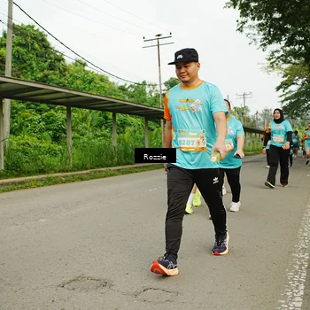 Runner Photo 8276751