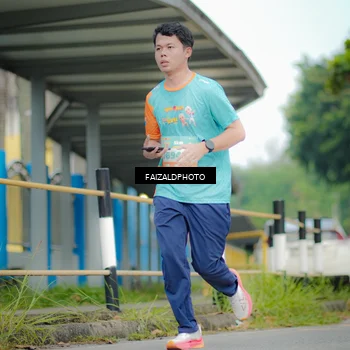Runner Photo 8276755