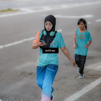 Runner Photo 8276775