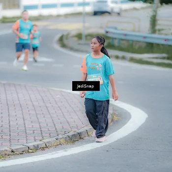 Runner Photo 8276797