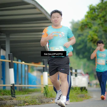 Runner Photo 8276828