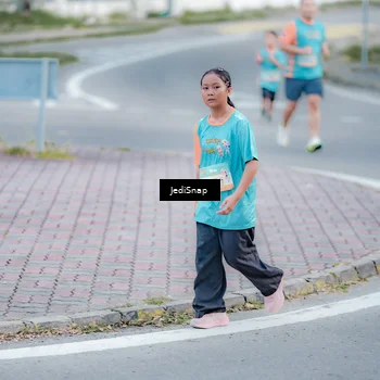 Runner Photo 8276858