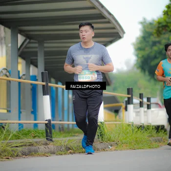 Runner Photo 8276886