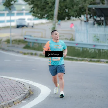 Runner Photo 8276889