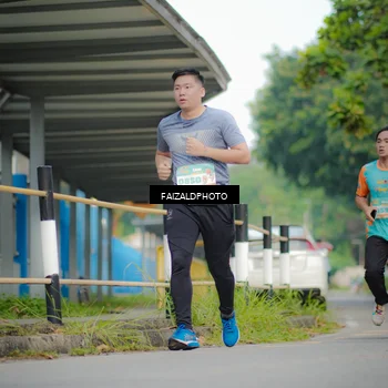 Runner Photo 8276907