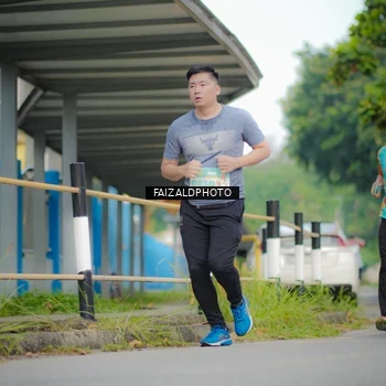 Runner Photo 8276908