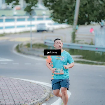 Runner Photo 8276909