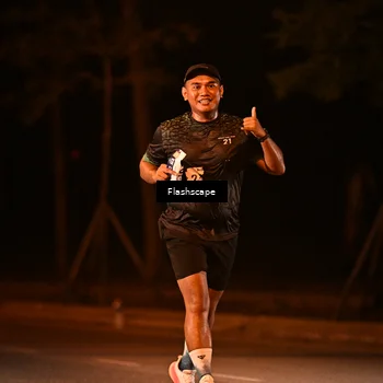 Runner Photo 8276913