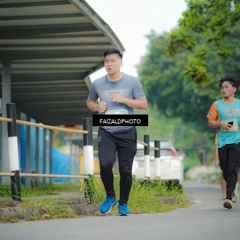 Runner Photo 8276924