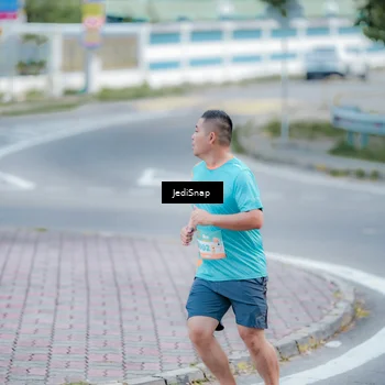 Runner Photo 8276943