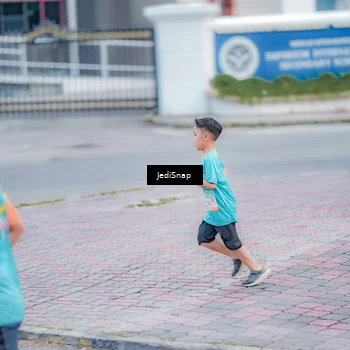 Runner Photo 8276981