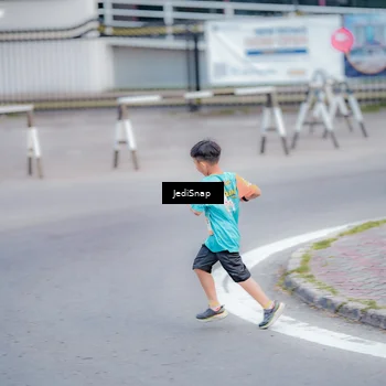 Runner Photo 8277015