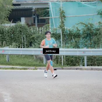 Runner Photo 8277038