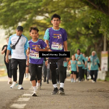 Runner Photo 8277074