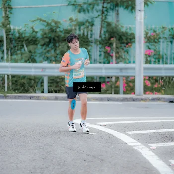 Runner Photo 8277078