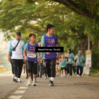 Runner Photo 8277081
