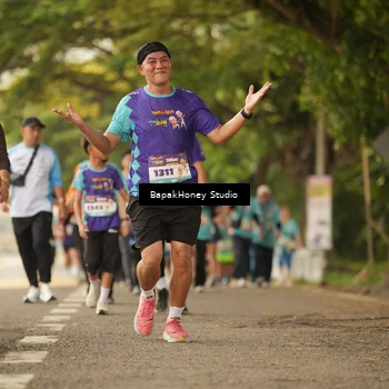 Runner Photo 8277102